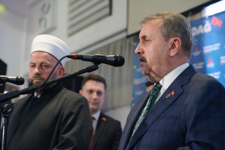GENEL BAŞKANIMIZ SAYIN MUSTAFA DESTİCİ KARADAĞLILARLA İFTARDA BULUŞTU_3e95e (1)